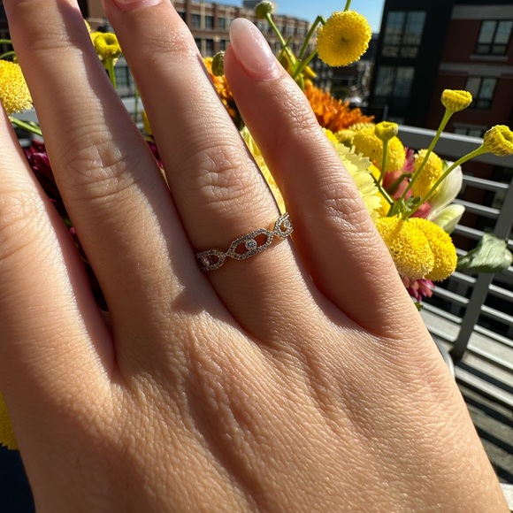 Hexagon Floating Natural Diamond Band in Solid 14k Yellow Gold - Picture 3 of 8